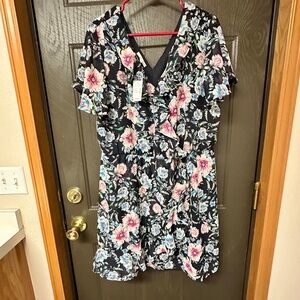 Women’s Maurices Flower Dress NEW WITH TAG